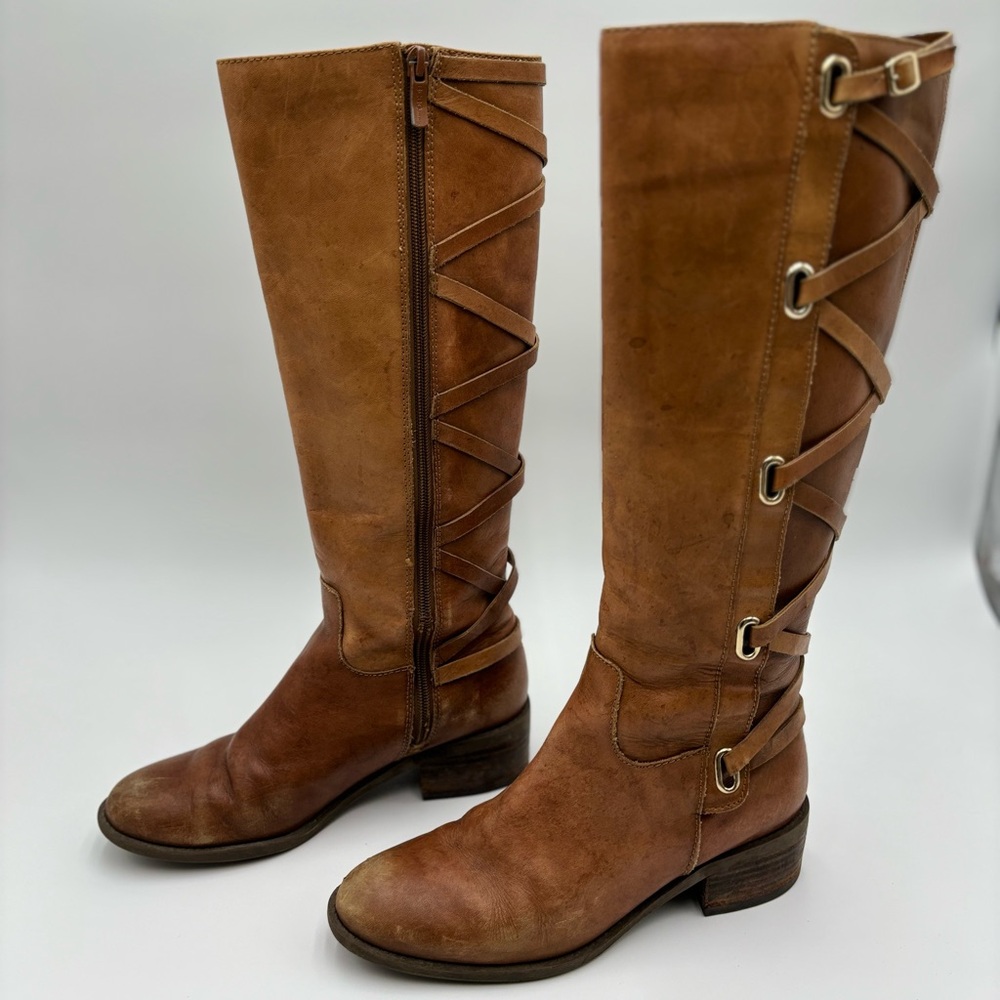 BCBG tall boots 👢